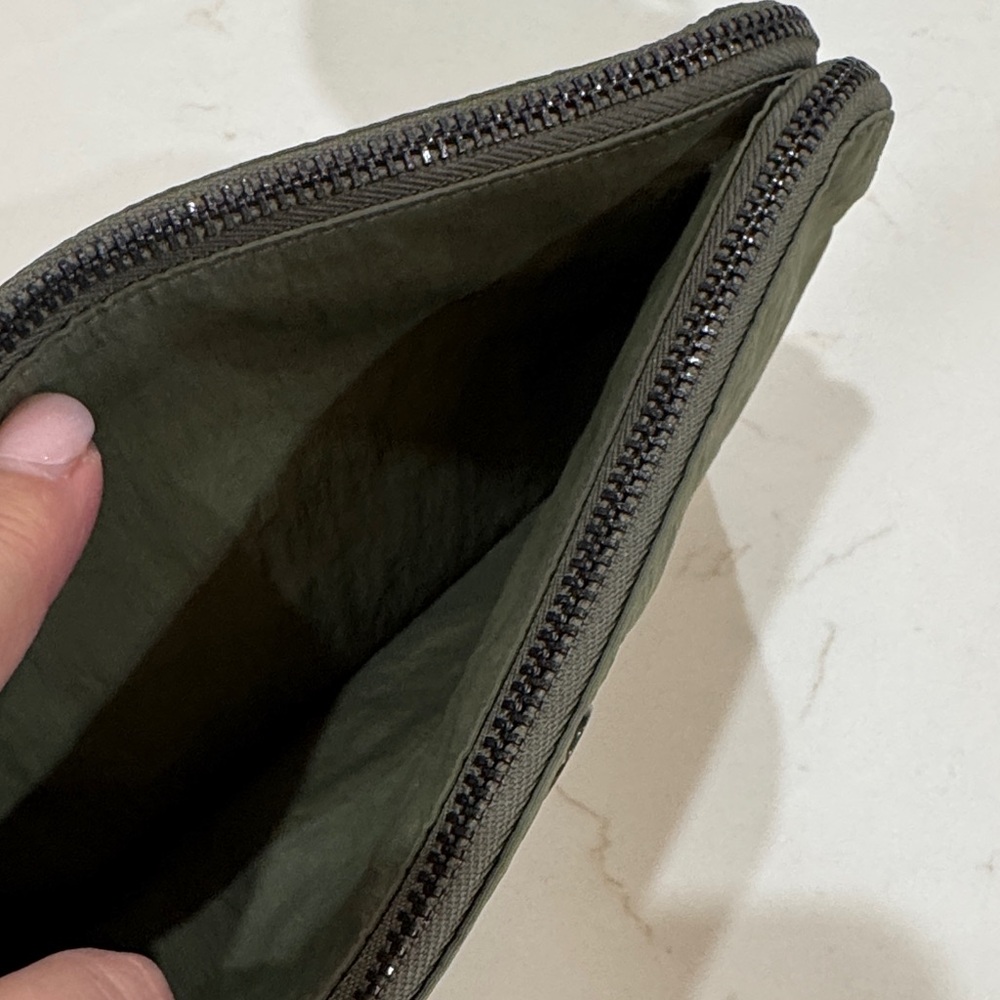 lululemon athletica Olive Wristlet Clutch with Black Strap - Picture 4 of 9